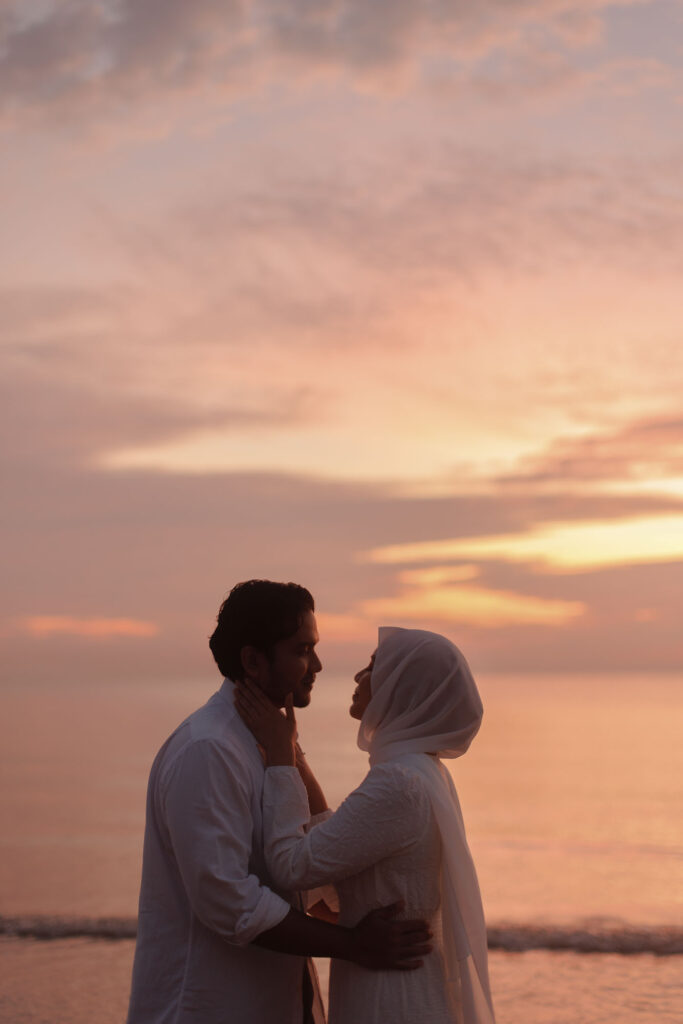 Akad Nikah di Pantai