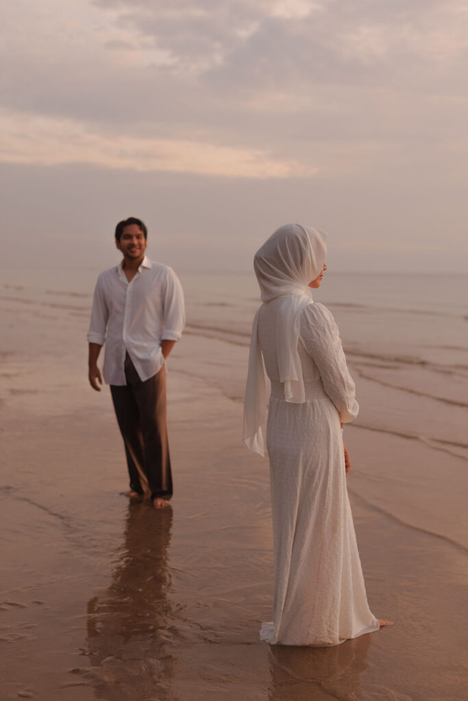 Akad Nikah di Pantai